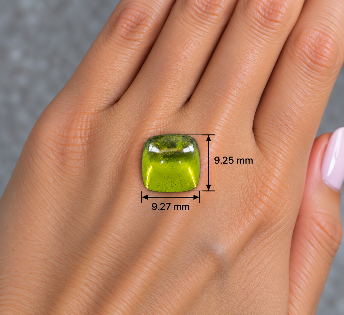 Peridot Naturale Cushion Cabochon 4.25ct – Pietra Preziosa Verde per Gioielleria