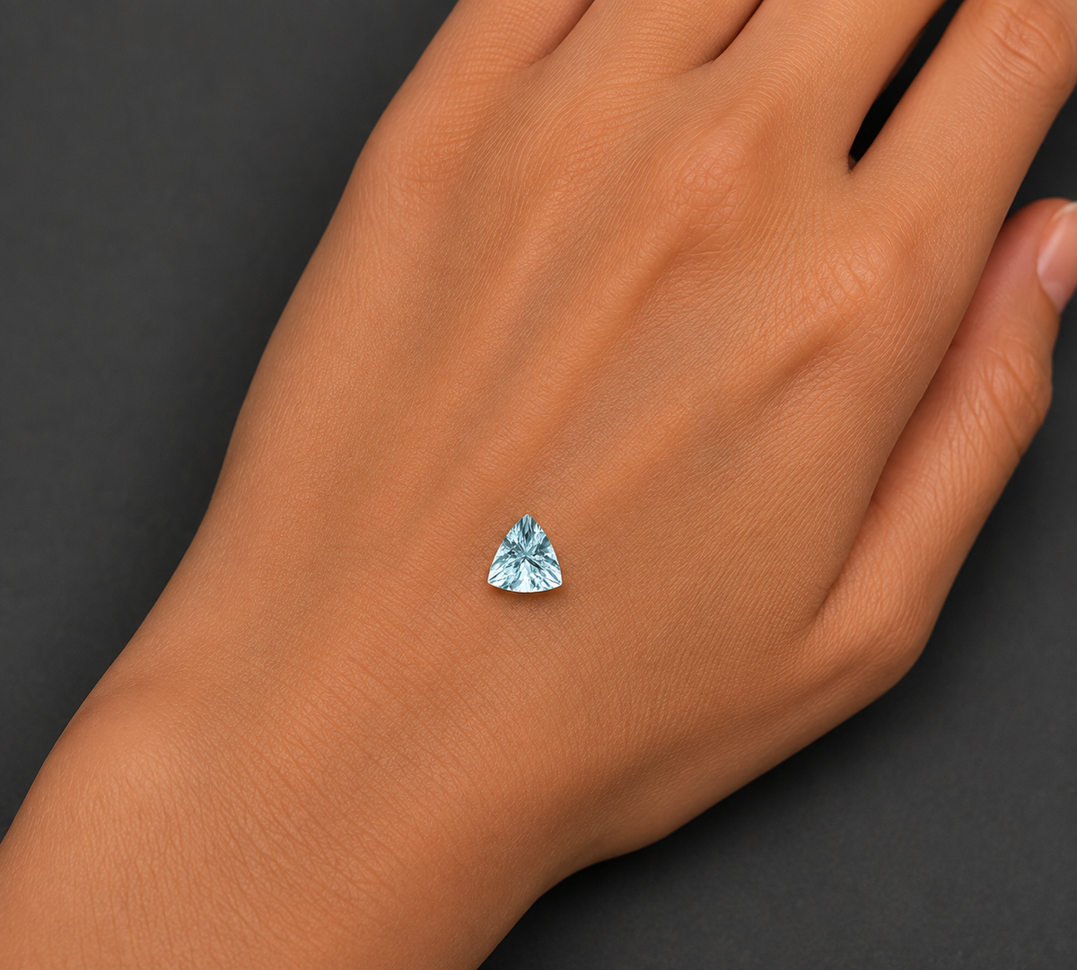 Acquamarina Naturale Trillion 1.60ct – Pietra Preziosa per Gioielleria