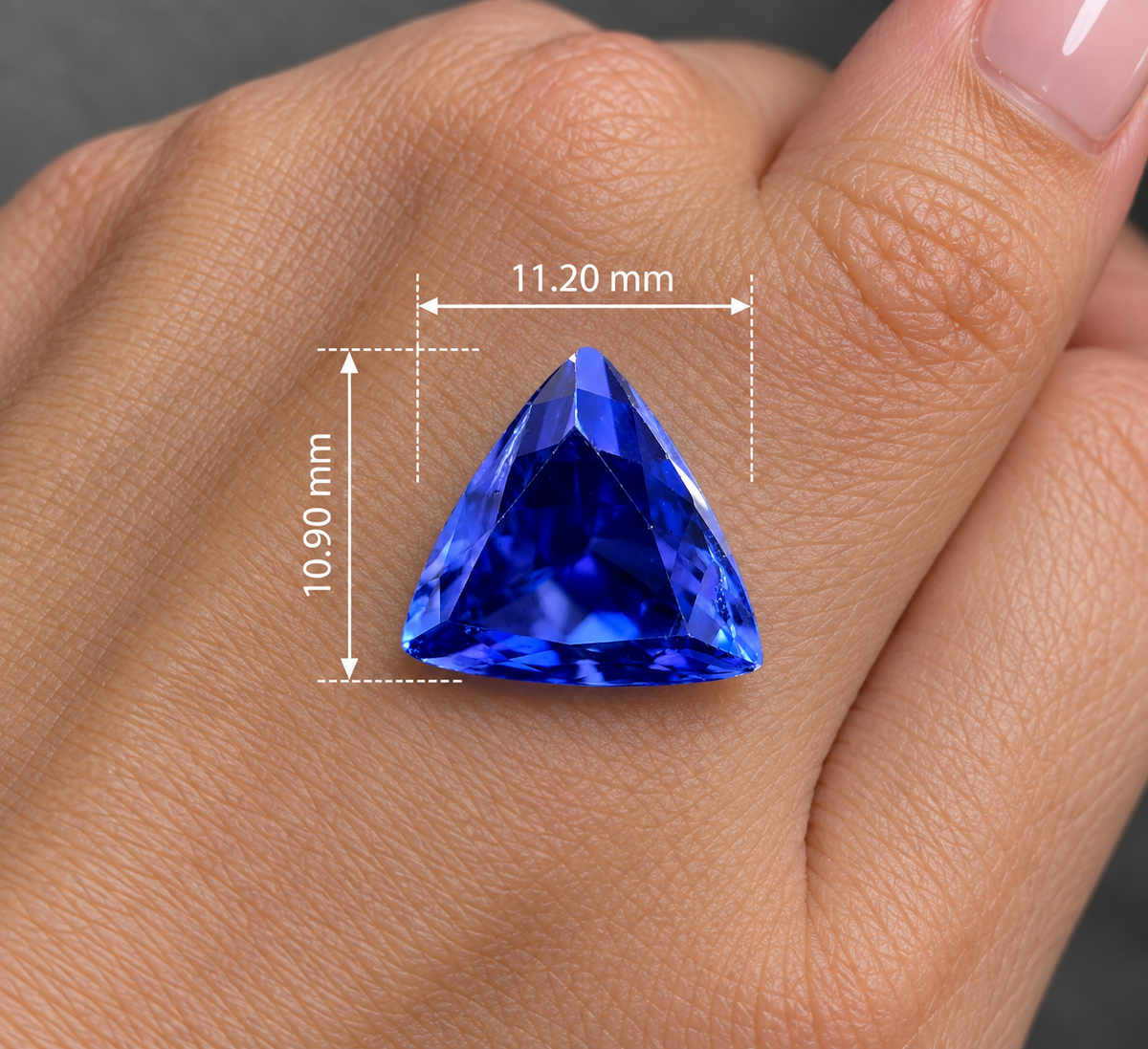 Tanzanite Trillion 5.50ct - Gemma Rara Viola per Alta Gioielleria