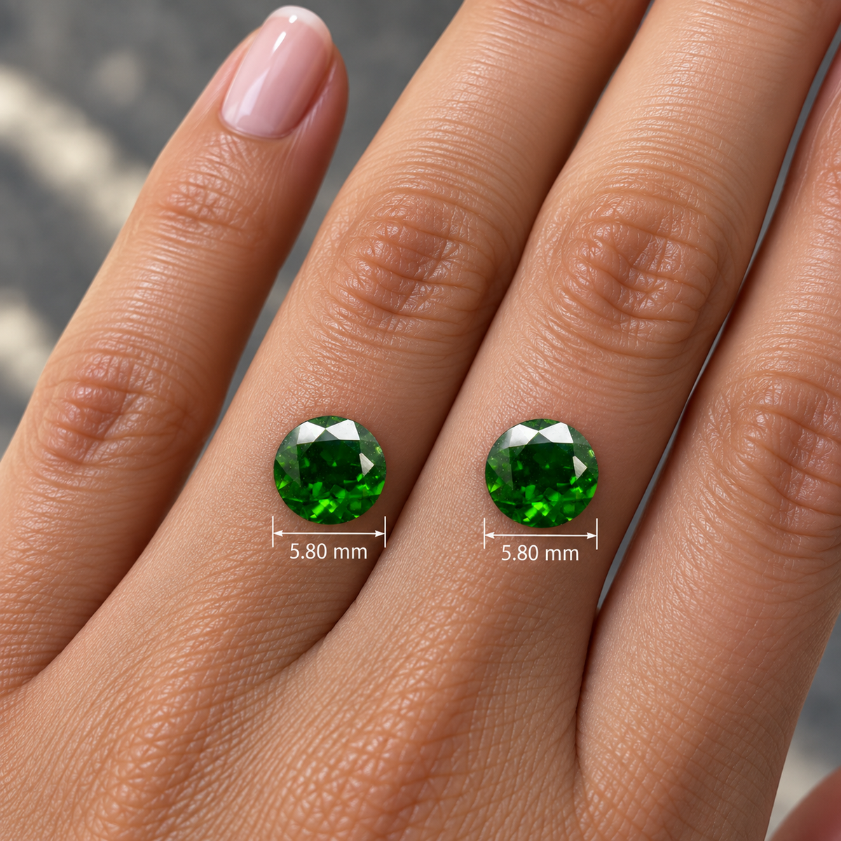Cromodiopside Naturale Tondi 2.05ct – Gemma Verde Siberiana per Gioielleria
