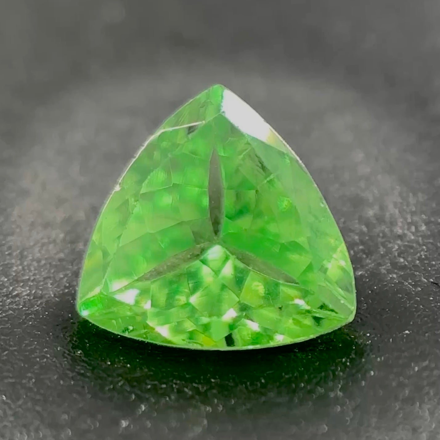 TSAVORITE 💚 CT 0.50