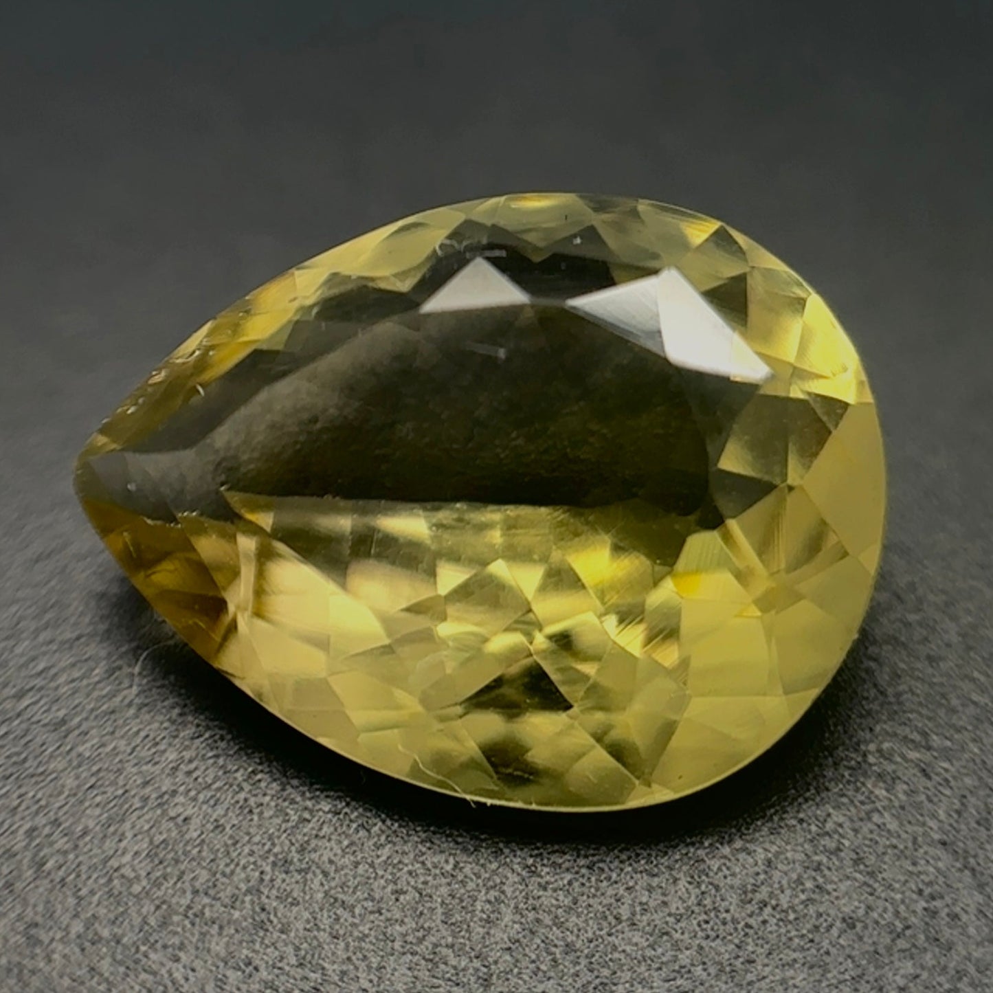 Quarzo Lemon Naturale Goccia 7.00ct – Pietra Semipreziosa Giallo Limone per Gioielleria