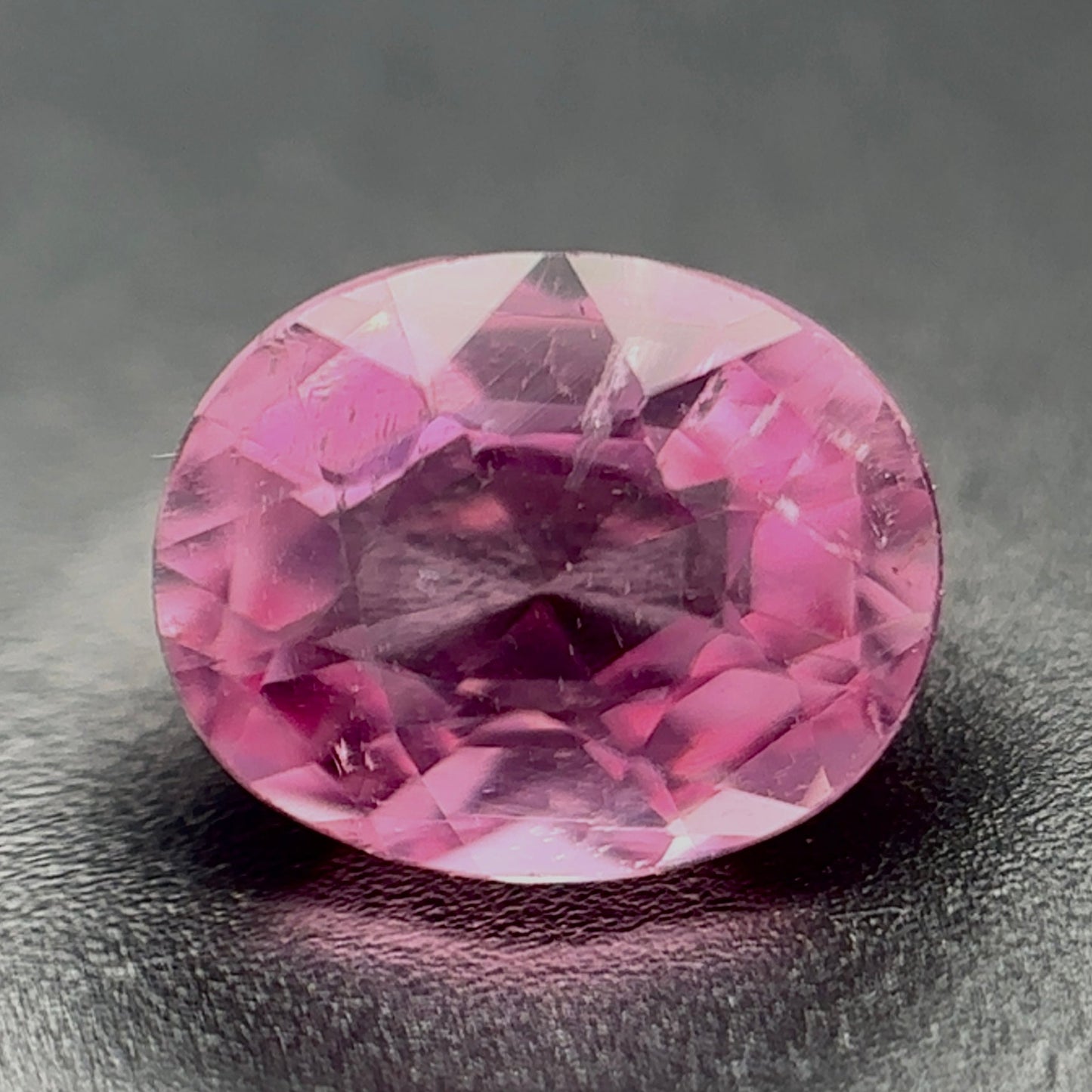 Tormalina Rosa Ovale 1.20ct – Pietra Preziosa per Gioielleria