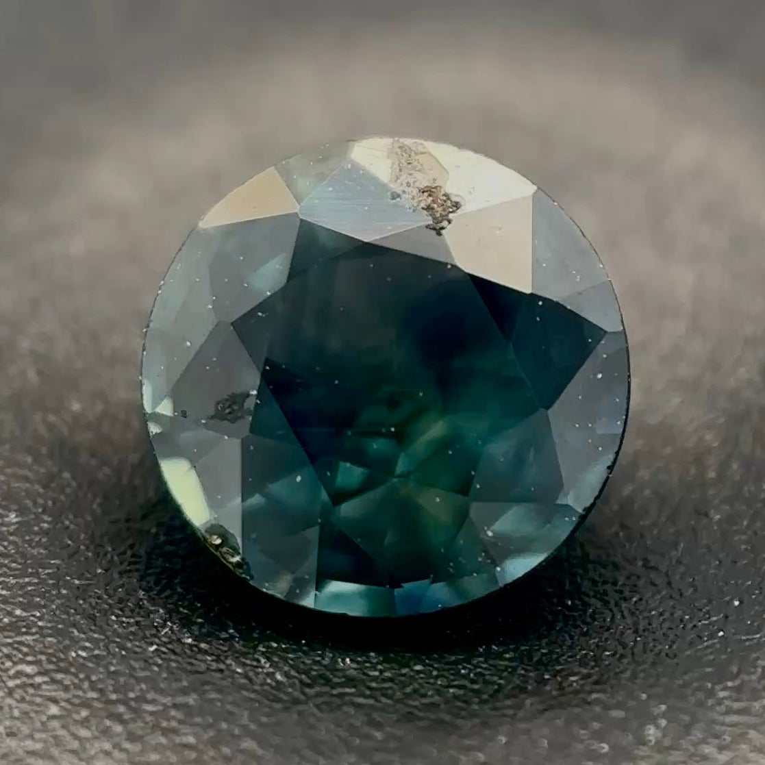 Zaffiro Australiano Naturale Tondo 0.60ct – Pietra Preziosa per Alta Gioielleria