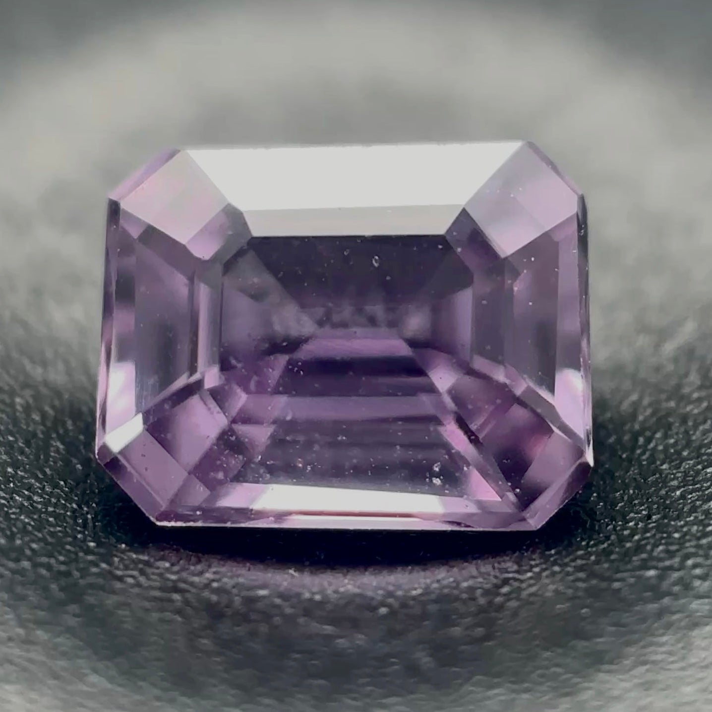 Zaffiro Viola Naturale Ottagono 0.50ct – Pietra Preziosa per Alta Gioielleria