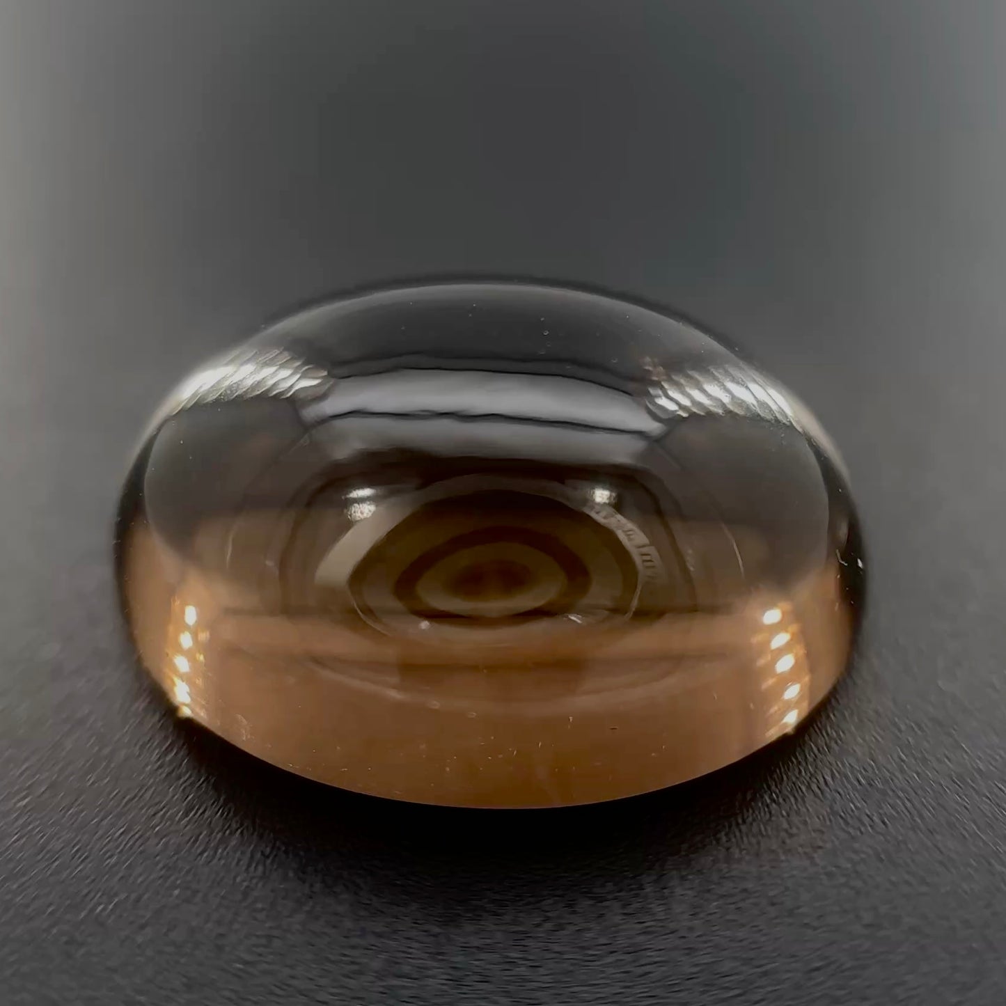 Quarzo Smoky Naturale Ovale Cabochon 9.55ct – Pietra Semipreziosa per Gioielleria
