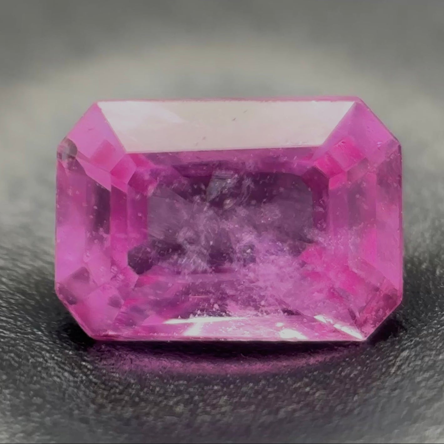 Zaffiro Rosa Naturale Ottagono 0.70ct – Pietra Preziosa per Alta Gioielleria