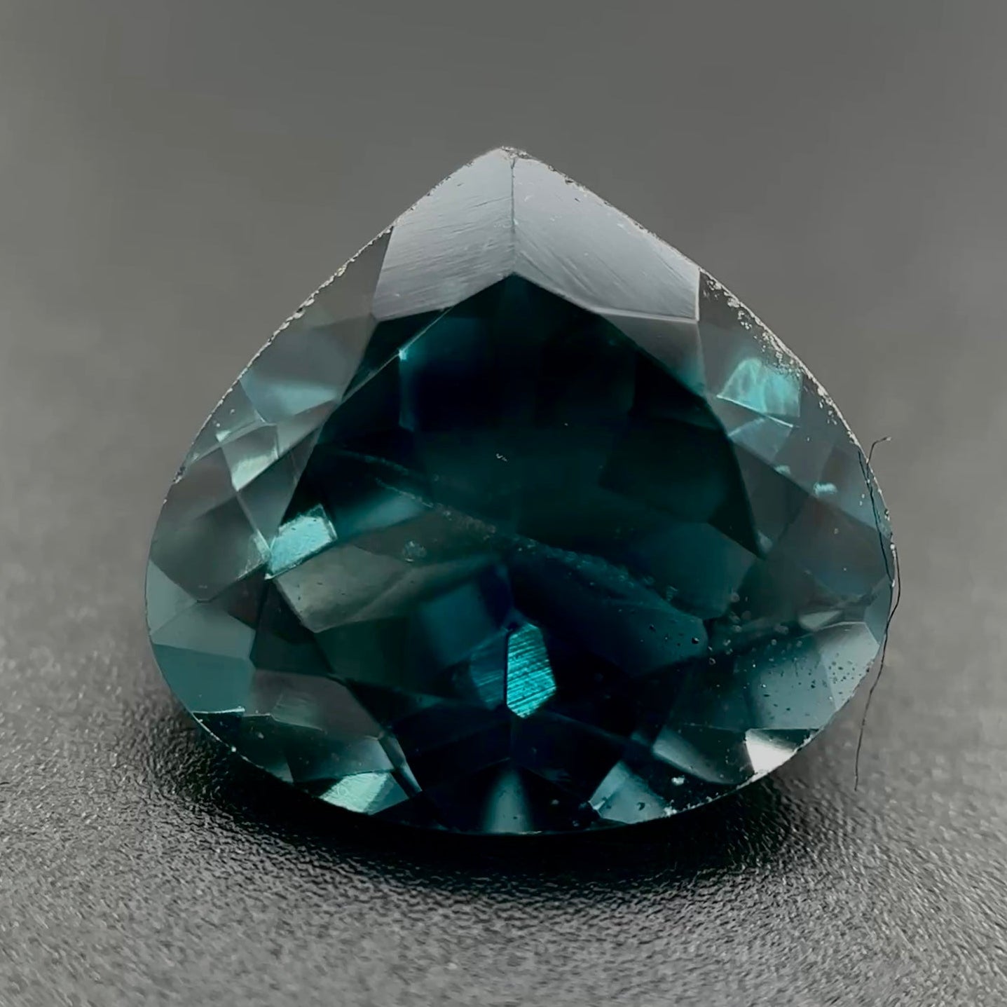 Topazio London Goccia 4.85ct – Pietra Preziosa per Gioielleria