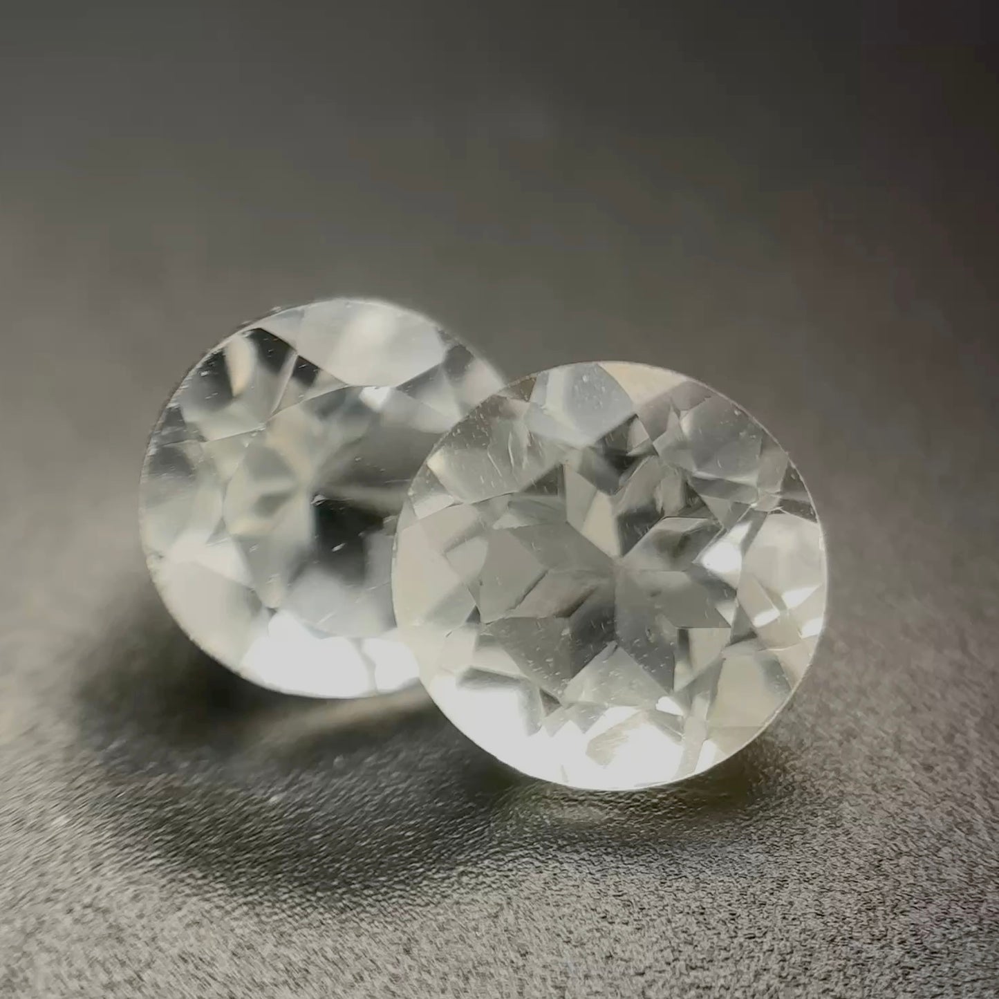 WHITE TOPAZ 🤍 CT 3.30