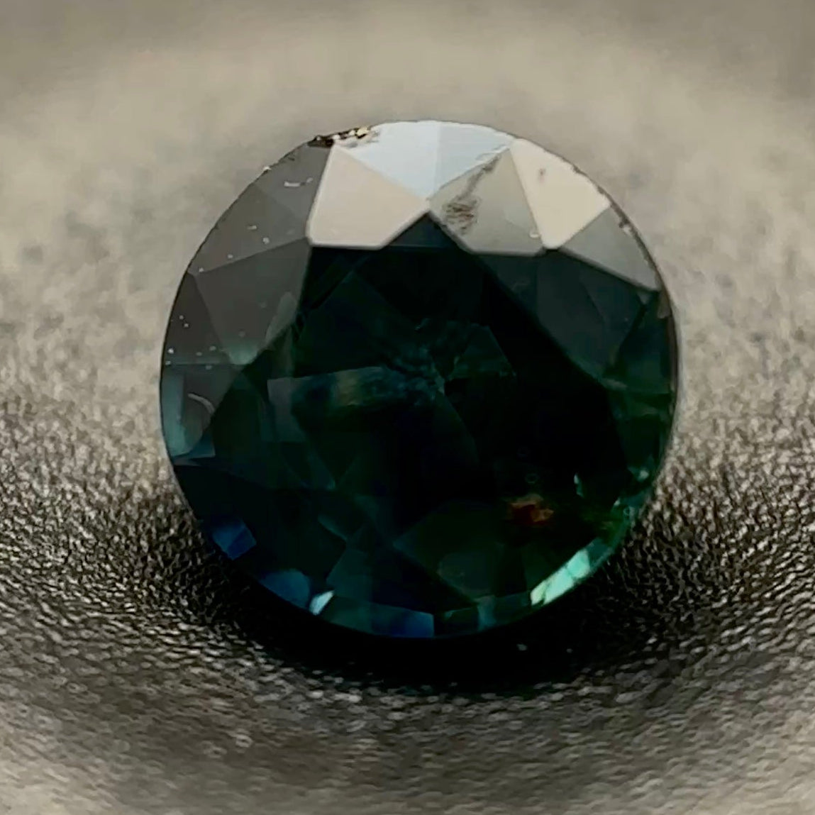 Zaffiro Australiano Naturale Tondo 0.80ct – Pietra Preziosa per Alta Gioielleria