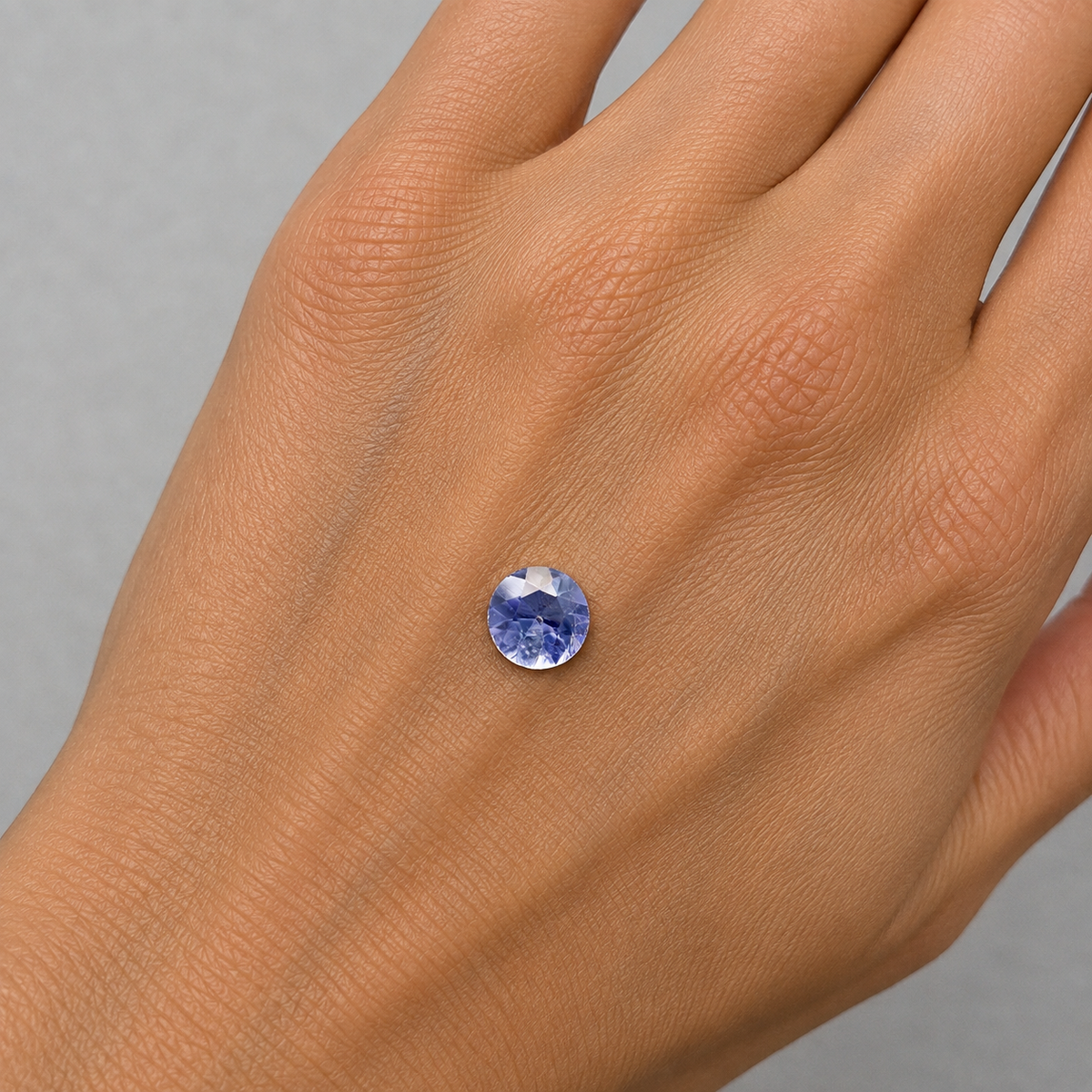 Iolite Naturale Tondo 1.10ct – Gemma Viola Pleocroica per Gioielleria