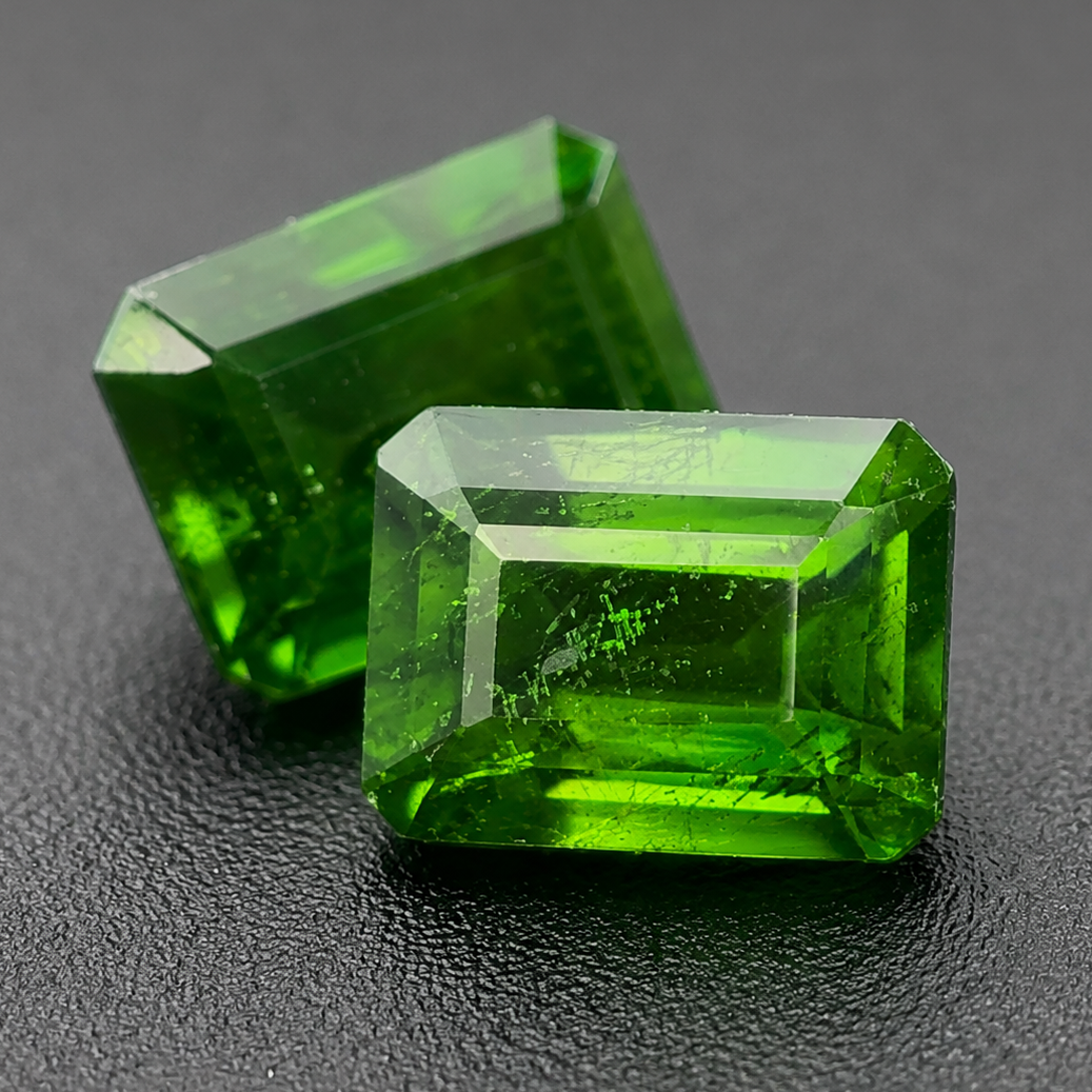 Cromodiopside Naturale Ottagoni 0.45ct – Gemma Verde Siberiana per Gioielleria