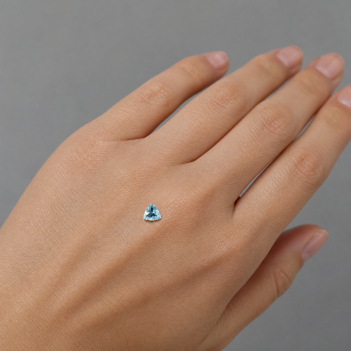 Acquamarina Naturale Trillion 0.55ct – Pietra Preziosa per Gioielleria