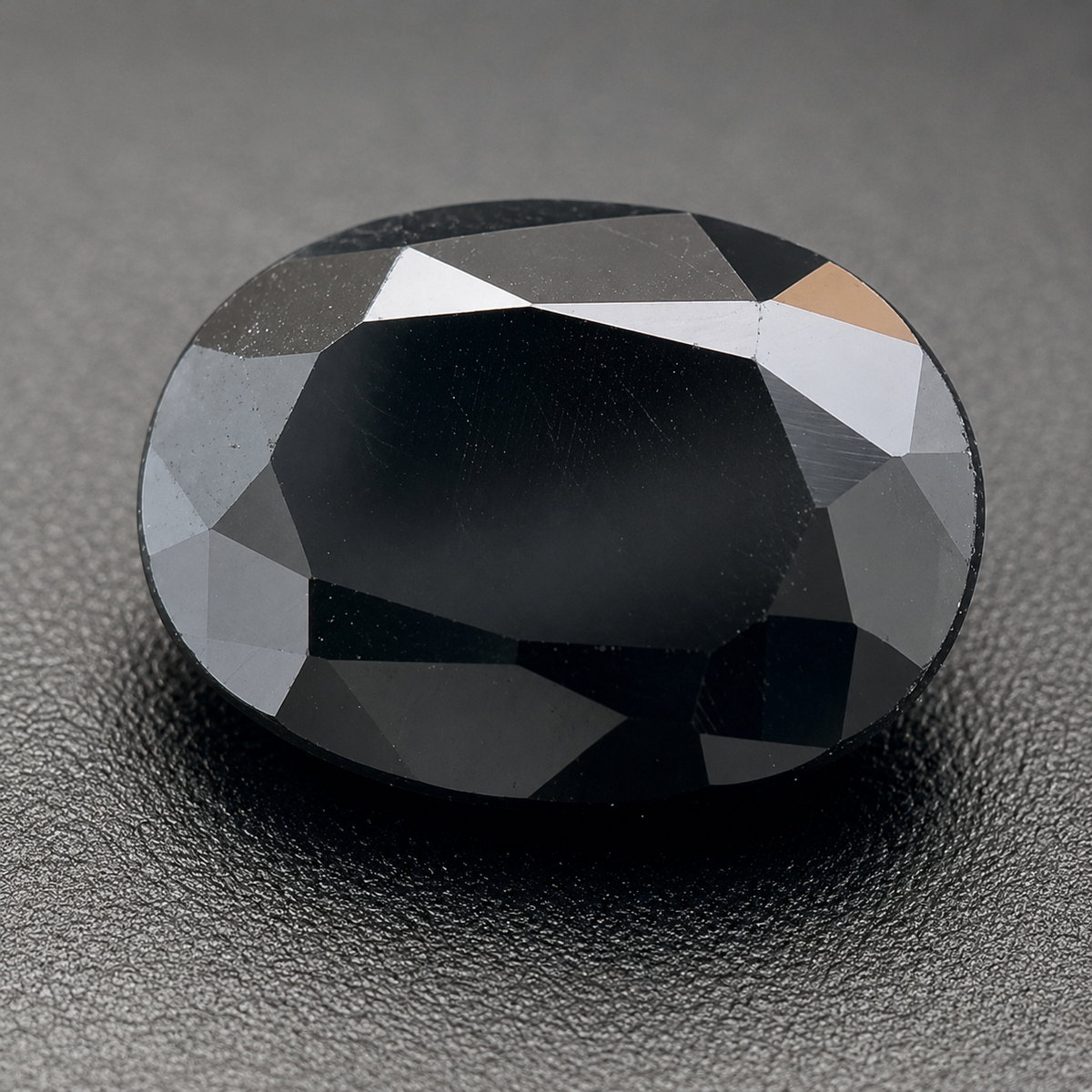 Zaffiro Nero Naturale Ovale 1.85ct – Pietra Preziosa per Alta Gioielleria