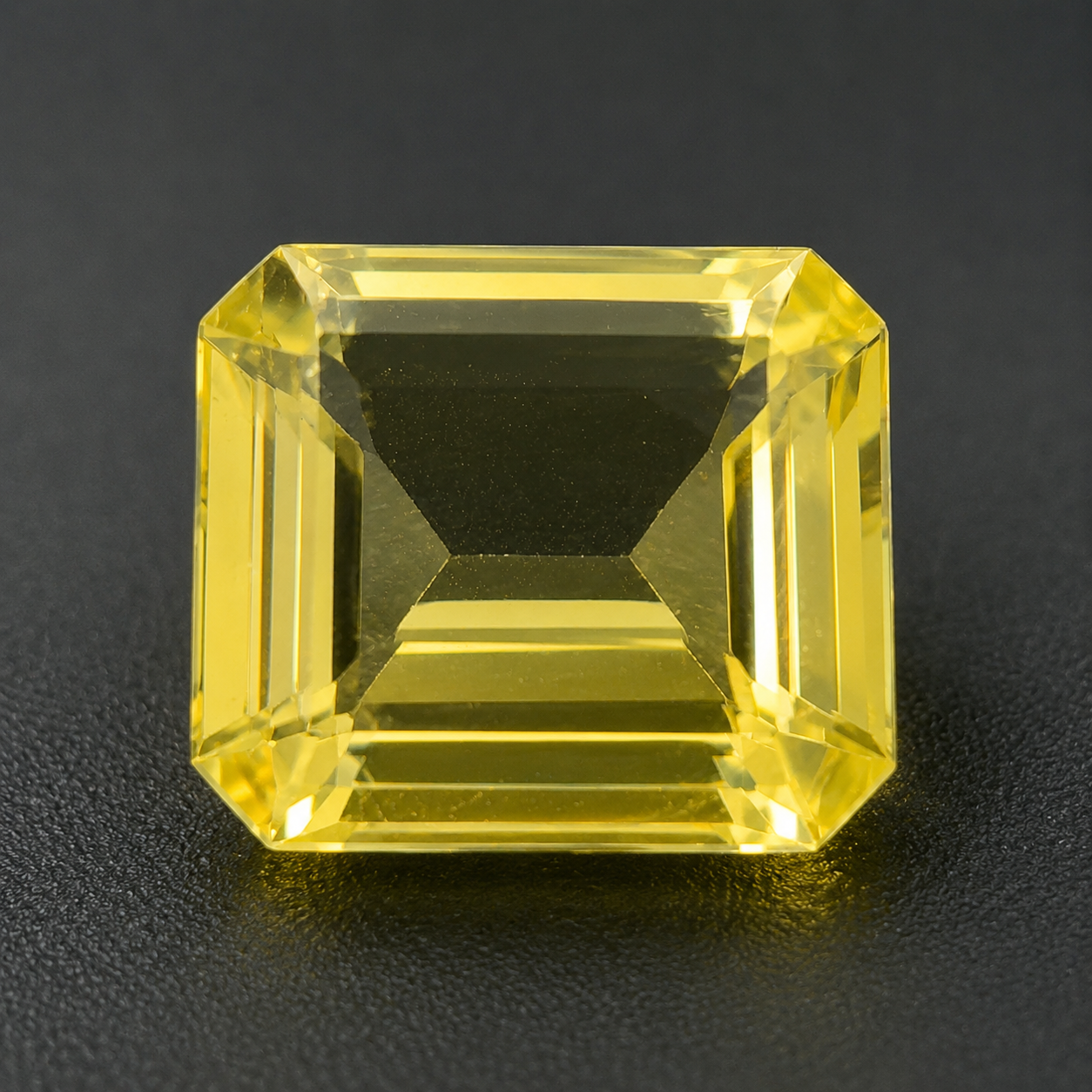 Crisoberillo Naturale Ottagono 0.85ct – Gemma Rara Gialla per Gioielleria
