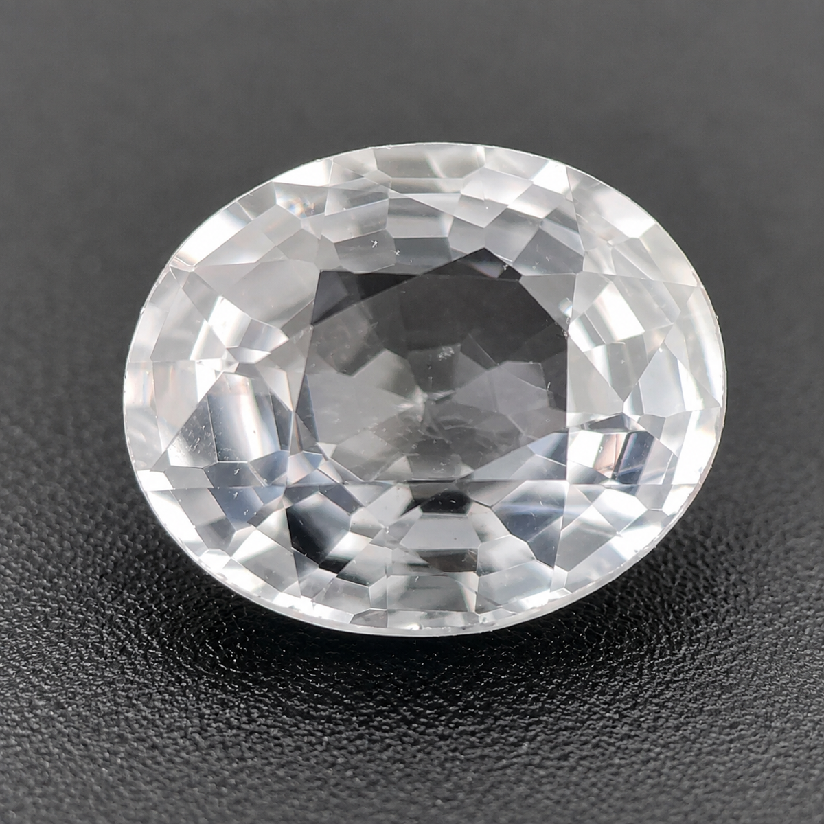 GREY SPINEL 🩶 CT 0.65