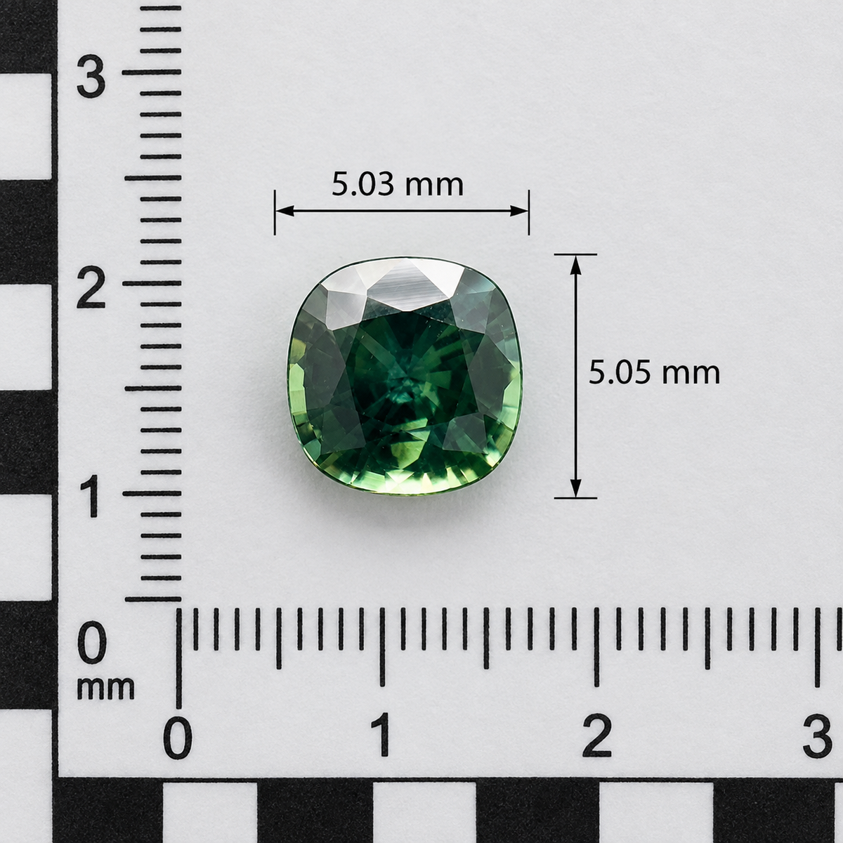 Zaffiro Verde Naturale Cushion 0.80ct – Pietra Preziosa per Alta Gioielleria