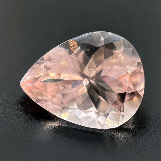Morganite Naturale Goccia 1.45ct – Pietra Preziosa Rosa per Gioielleria
