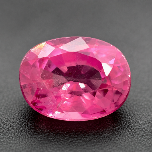 Granato Malaya Naturale Ovale 0.95ct – Gemma Rara per Gioielleria