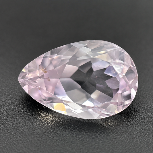 Kunzite Naturale Goccia 2.85ct Rosa-Lilla per Alta Gioielleria