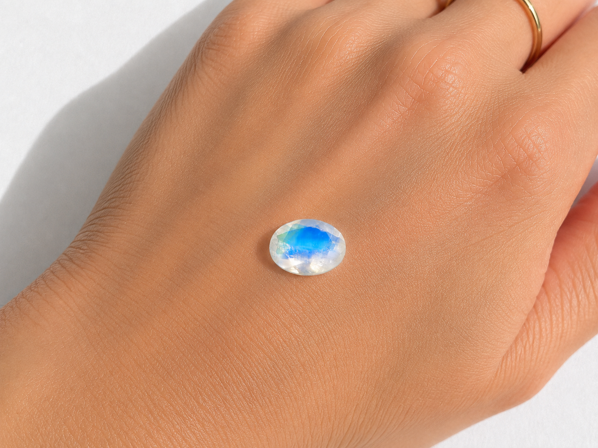 Moonstone Naturale Ovale 1.15ct – Pietra di Luna per Gioielleria