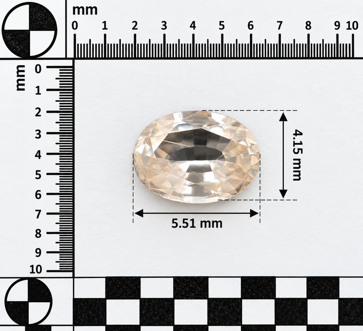 Spinello Bianco Naturale Ovale 0.50ct – Gemma Rara per Alta Gioielleria