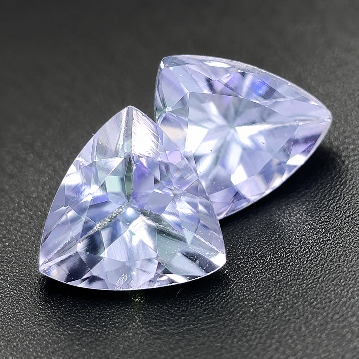 Tanzanite Naturale Unheat Trillion 1.10ct – Gemma Non Trattata per Gioielleria