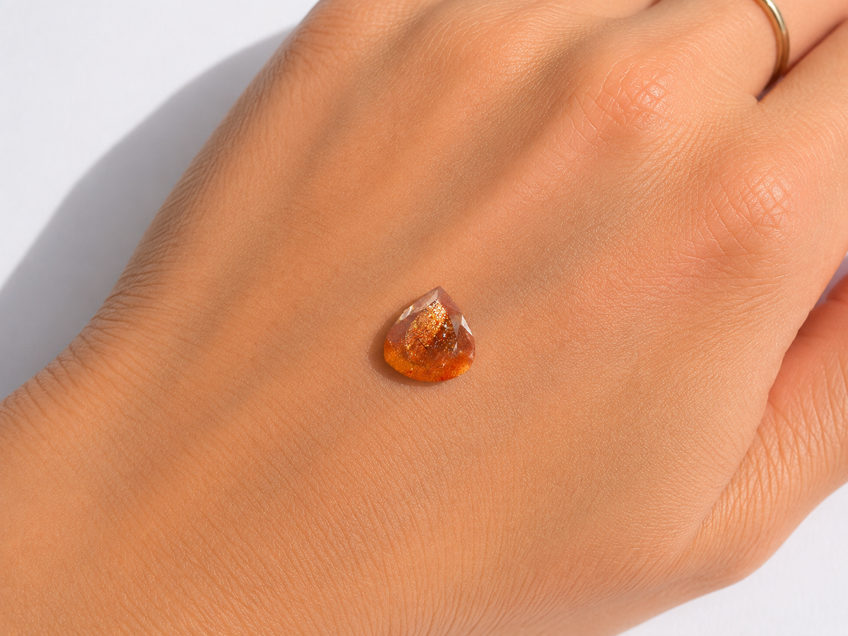 Sunstone Naturale Goccia 1.60ct – Pietra Preziosa per Gioielleria