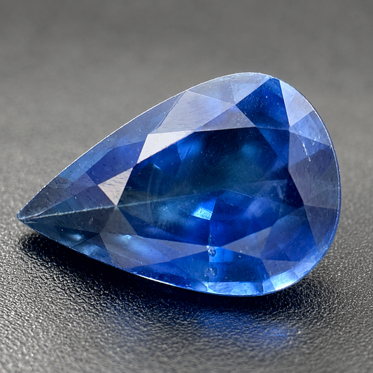 Zaffiro Blu Naturale Goccia 1.25ct – Pietra Preziosa per Alta Gioielleria