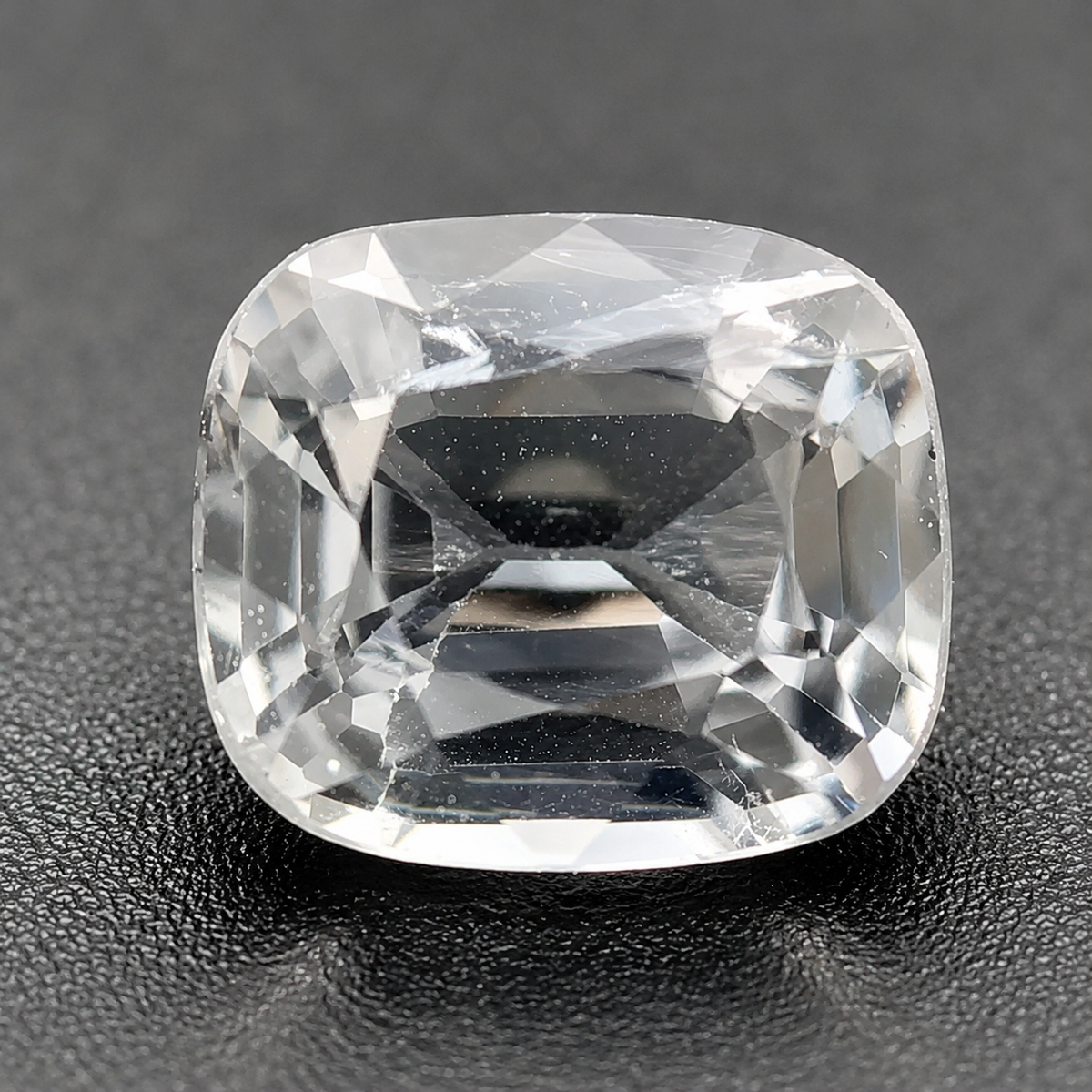 GREY SPINEL 🩶 CT 0.95