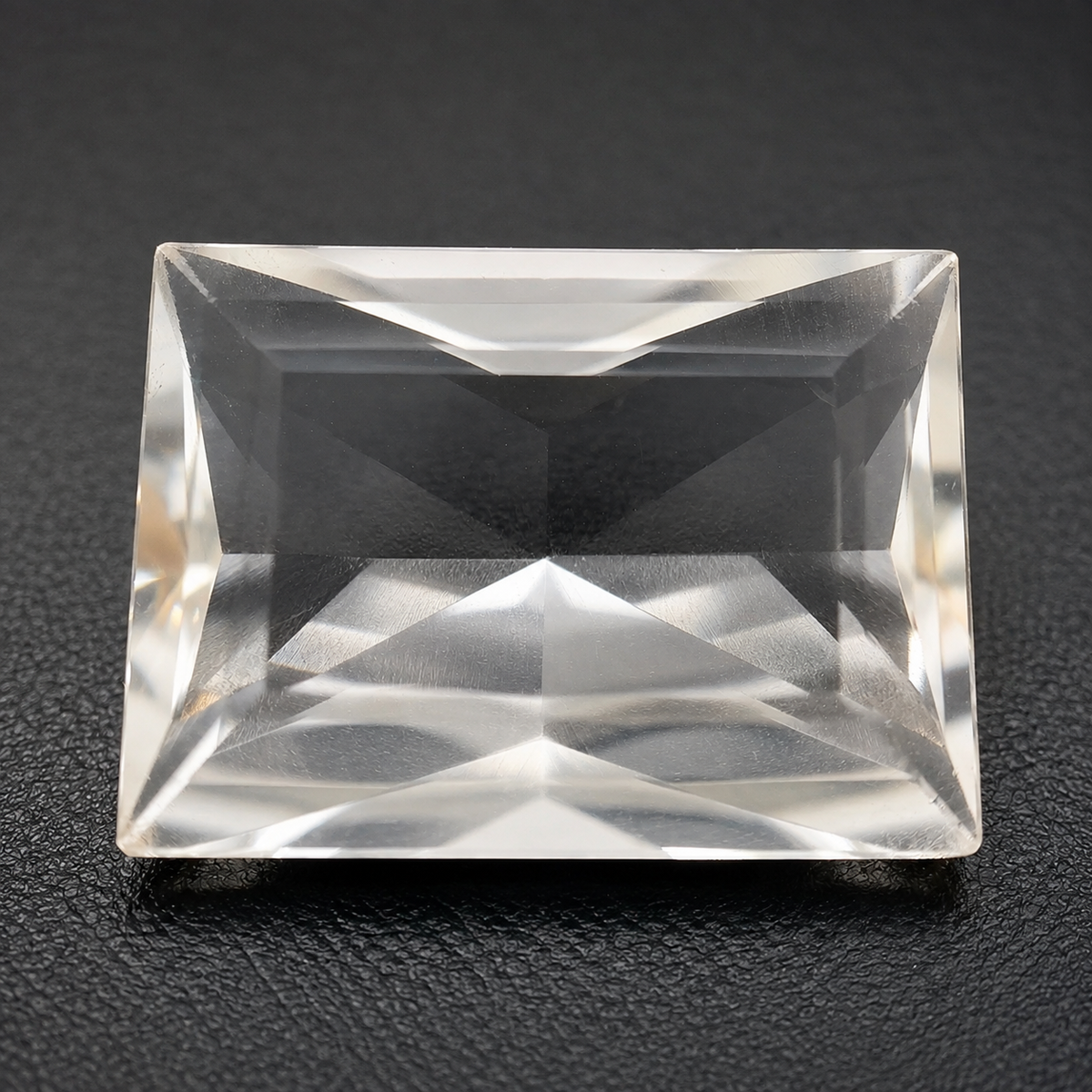 Quarzo Ialino Naturale Baguette 13.20ct – Pietra Semipreziosa per Gioielleria