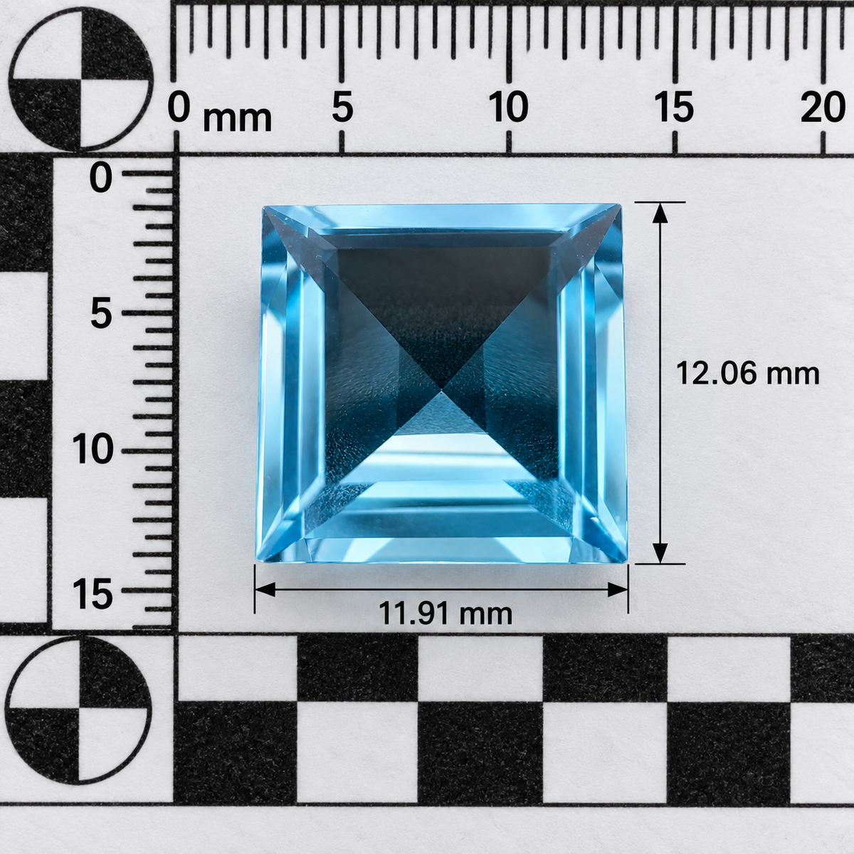 Topazio Sky Naturale Carrè 7.55ct – Pietra Preziosa Azzurra per Gioielleria
