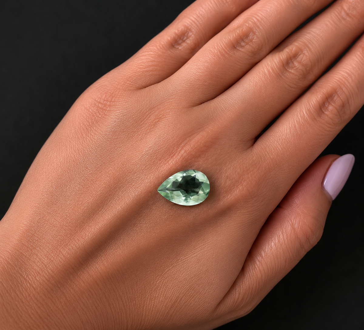Praseolite Naturale Goccia 4.90ct – Quarzo Verde per Gioielleria