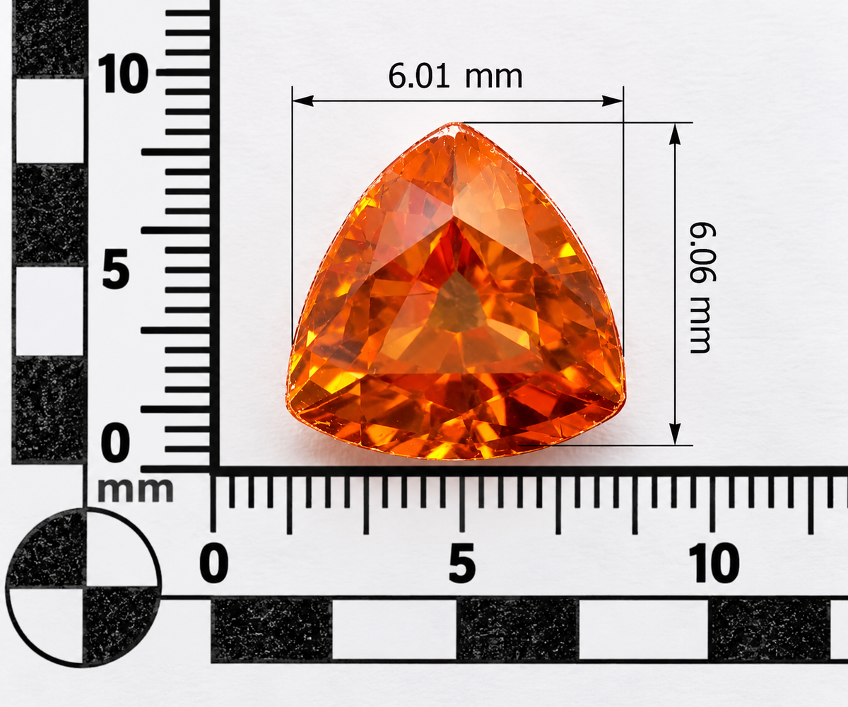 Spessartite Naturale Trillion 1.10ct – Granato Arancio per Alta Gioielleria