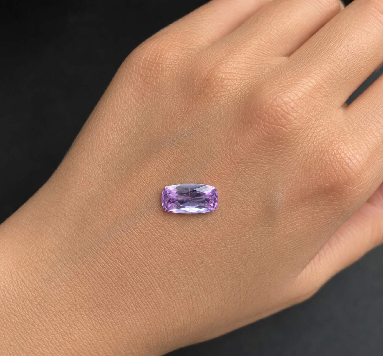 Kunzite Naturale Cushion 5.35ct Rosa-Lilla per Alta Gioielleria