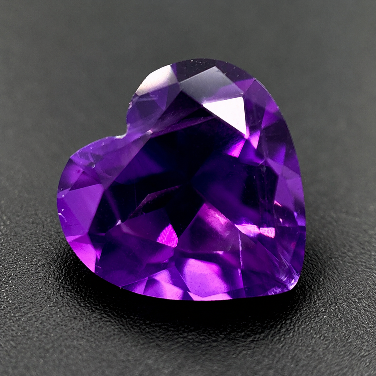 Ametista Naturale Cuore 2.10ct – Pietra Preziosa Viola per Alta Gioielleria