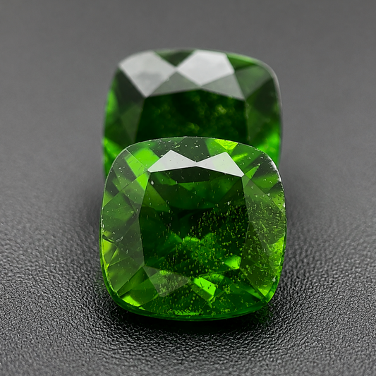 Cromodiopside Naturale Cushion 1.35ct – Gemma Verde Siberiana per Gioielleria