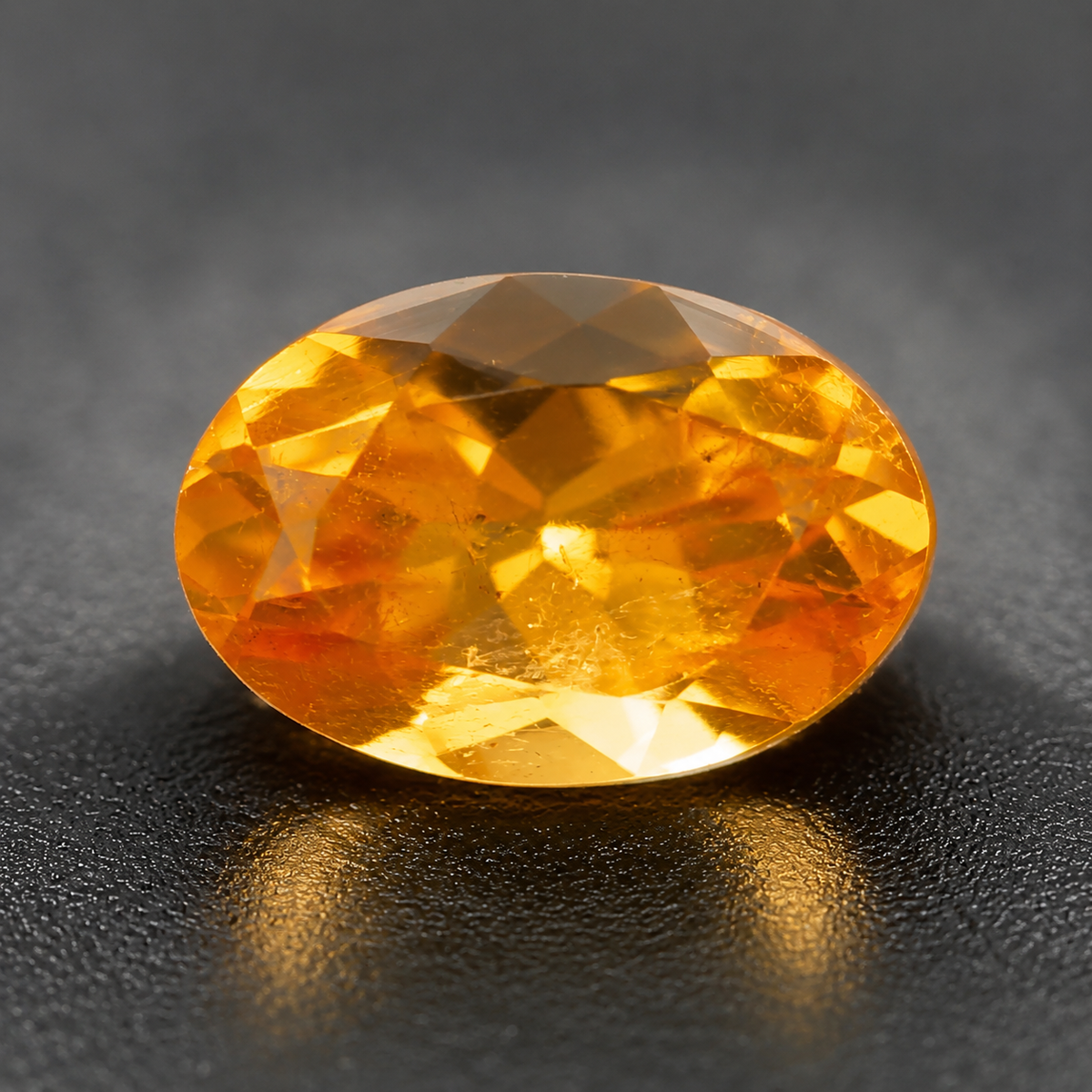 Spessartite Naturale Ovale 0.65ct – Granato Arancio per Alta Gioielleria