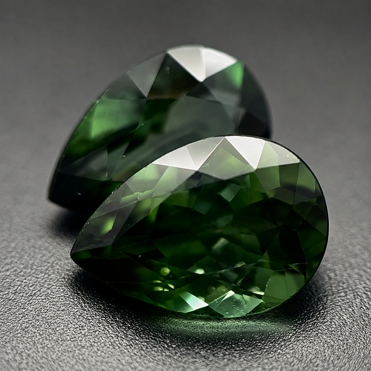 GREEN TOURMALINE CT 💚 4.05