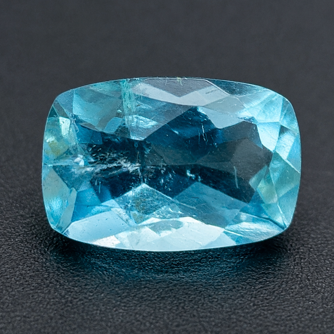 Acquamarina Naturale Cushion 1.60ct – Pietra Preziosa per Gioielleria