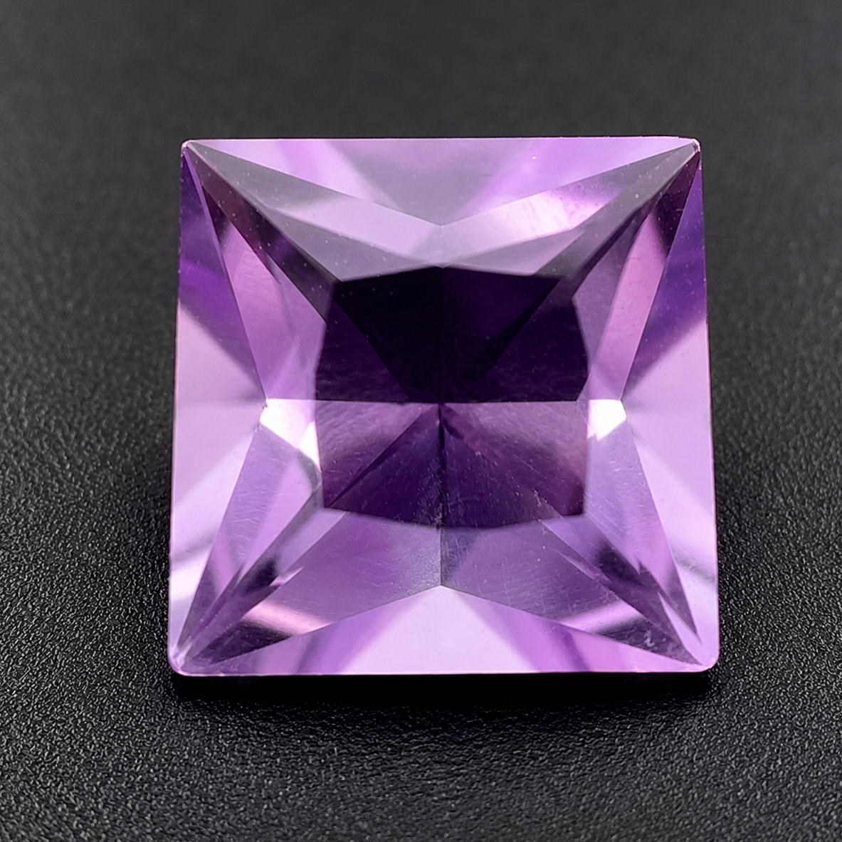 Ametista Naturale Carrè 2.90ct – Pietra Preziosa Viola per Alta Gioielleria
