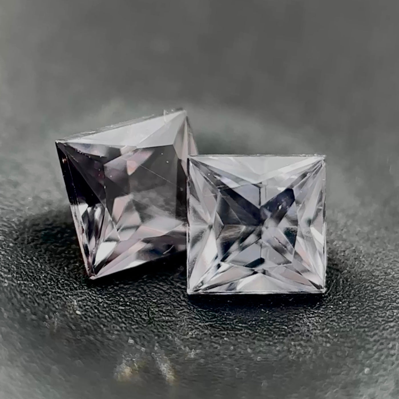 SPINELLO GRIGIO 🩶 CT 0.75
