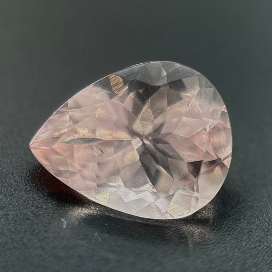 Morganite Naturale Goccia 1.45ct – Pietra Preziosa Rosa per Gioielleria