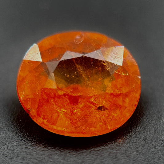 Spessartite Naturale Ovale 1.90ct – Granato Arancio Fuoco per Alta Gioielleria