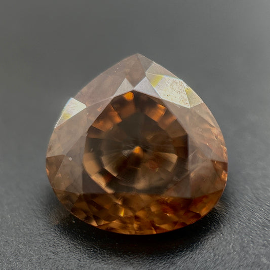 Zircone Naturale Goccia 5.00ct – Pietra Preziosa per Gioielleria