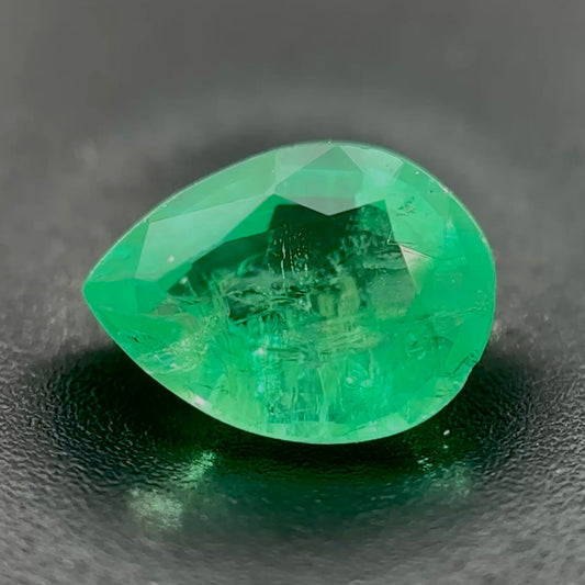 Smeraldo Naturale Goccia 0.90ct - Pietra Preziosa per Gioielleria