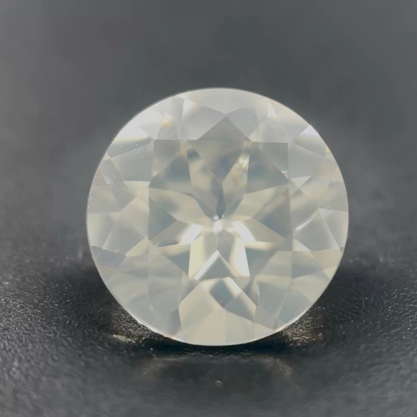 Zircone Naturale Tondo 1.45ct – Pietra Preziosa per Gioielleria