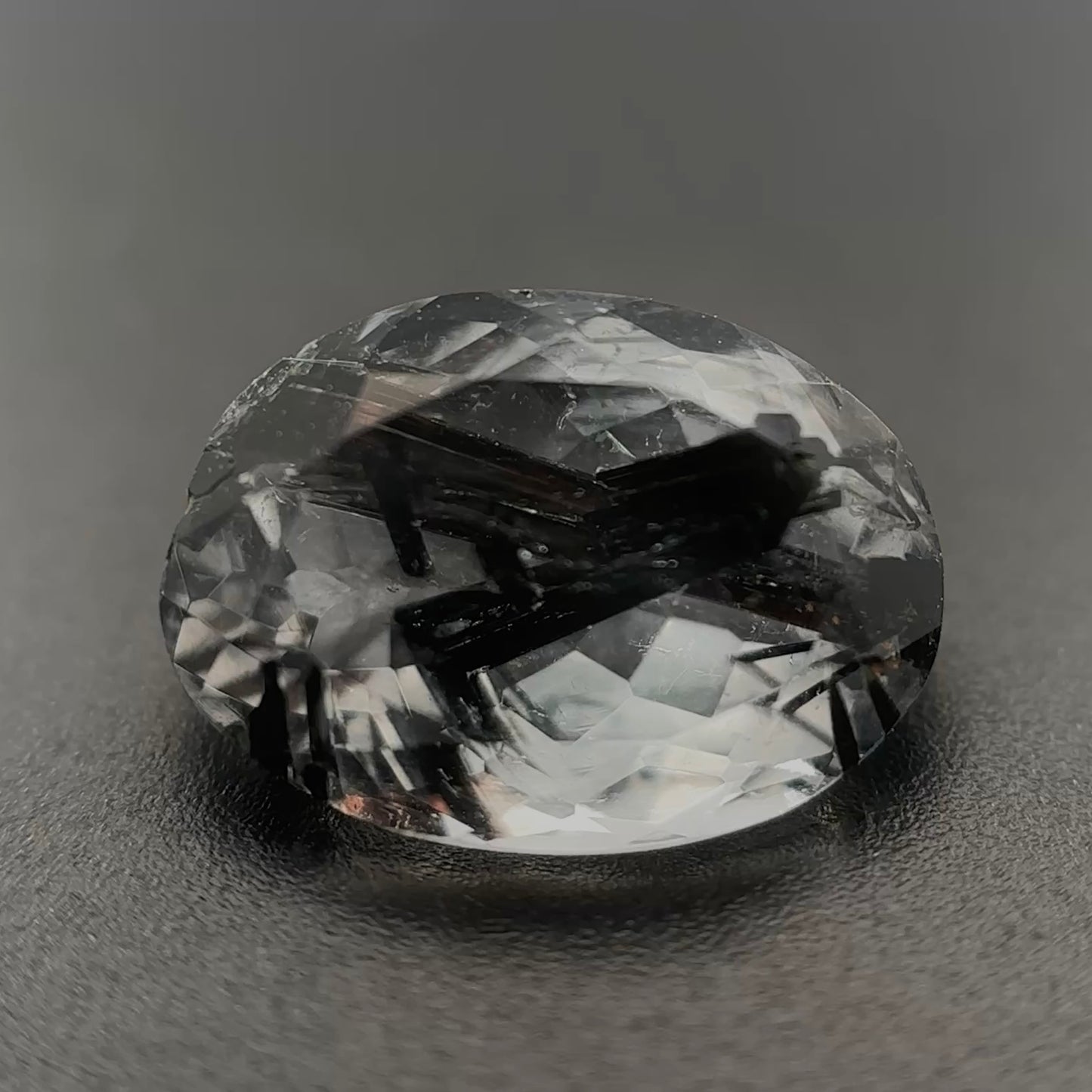 QUARZO TORMALINATO 🤍🖤 CT 2.55