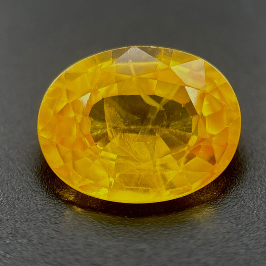 Zaffiro Giallo Naturale Ovale 2.60ct – Pietra Preziosa per Alta Gioielleria
