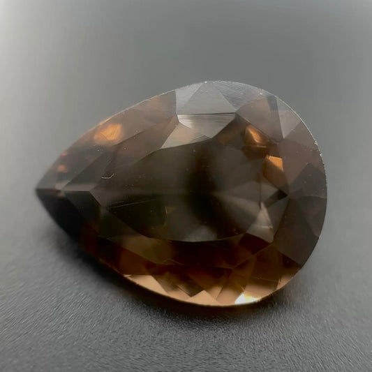 Quarzo Smoky Naturale Goccia 6.65ct – Pietra Semipreziosa per Gioielleria